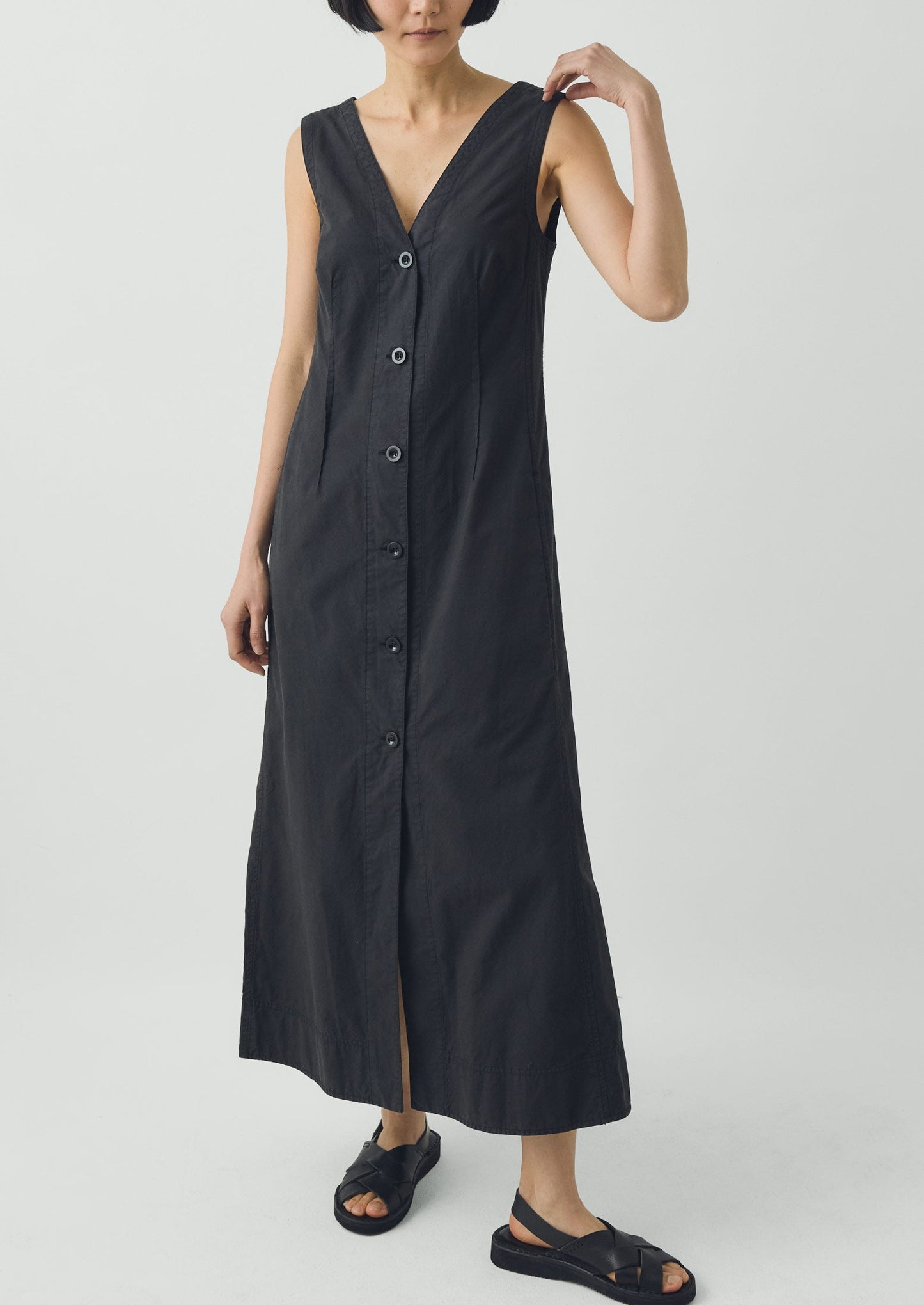 V Neck Cotton Linen Poplin Dress | Washed Black